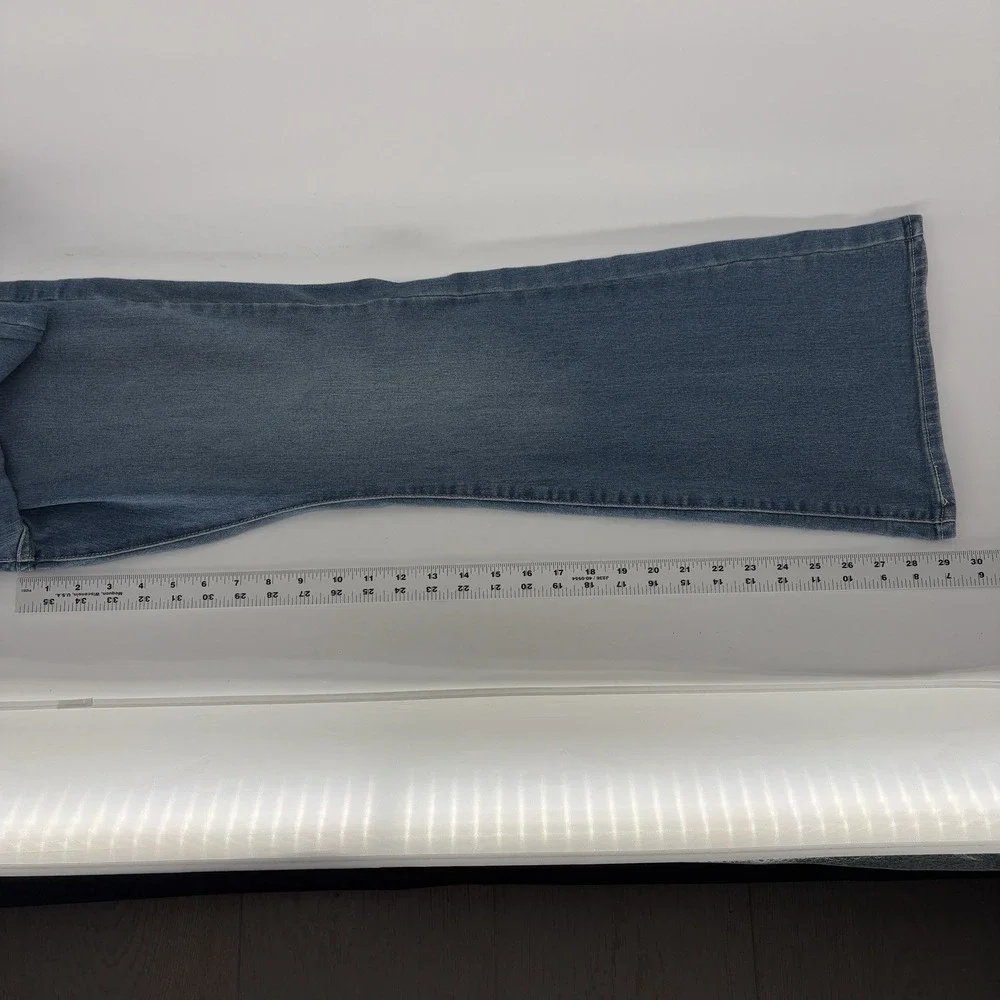 Levi's 726 High Rise Flare Jeans Womens 32x30 Light Blue Stretch